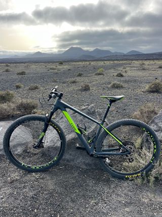 Bicicleta Cube Reaction GTC Pro 29” Carbono