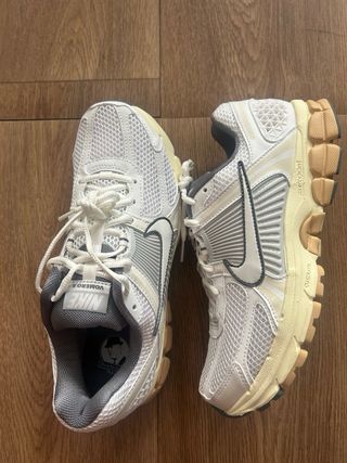 Nike Air Zoom Vomero 14 Beige/Blanco