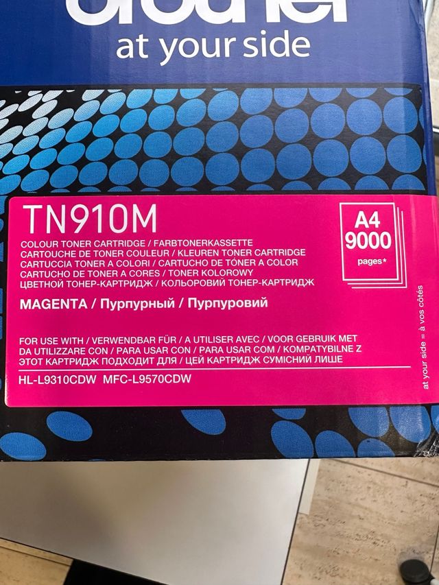 Tóner Magenta Brother TN910M