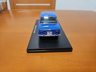 Coche Renault 8 TS 1968 escala 1/24
