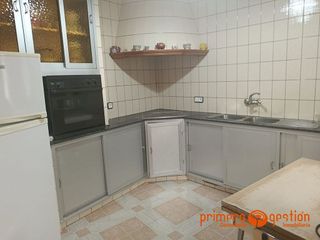 Casa en venta en Carmona