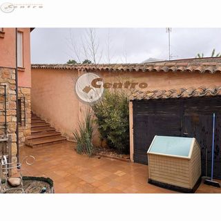 Chalet en venta en Ossa de Montiel