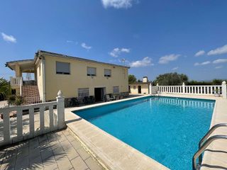 Chalet en venta en Monserrat