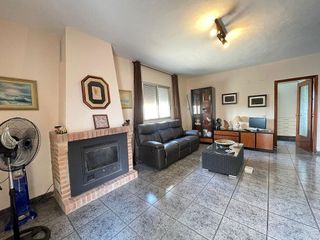 Chalet en venta en Monserrat