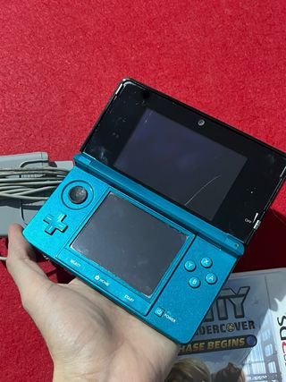 Nintendo 3DS Console + LEGO City Undercover