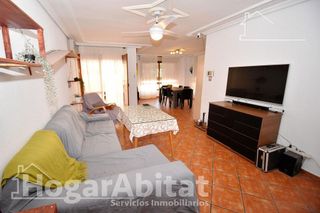 Piso en venta en Piscinas en Villarreal