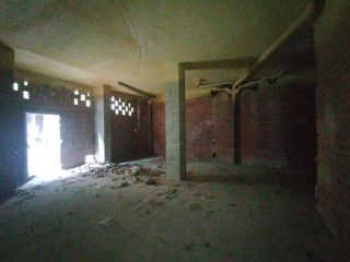 Local comercial en venta en La Chantría - La Lastra en León