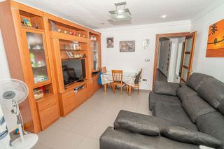 Piso en venta en Linares