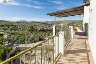Piso en venta en Moclín