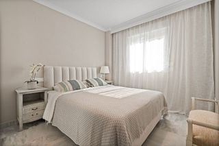 Piso en venta en Nueva Andalucía centro en Marbella