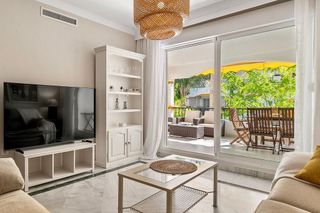 Piso en venta en Nueva Andalucía centro en Marbella