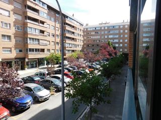 Piso en venta en Ermitagaña - Mendebaldea en Pamplona