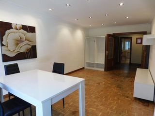Piso en venta en Ermitagaña - Mendebaldea en Pamplona
