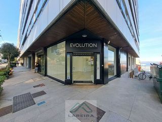 Local comercial en alquiler en O Berbés - Peniche en Vigo