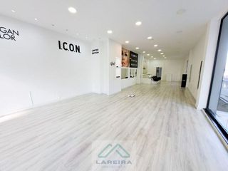 Local comercial en alquiler en O Berbés - Peniche en Vigo