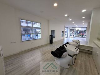 Local comercial en alquiler en O Berbés - Peniche en Vigo