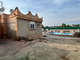 Chalet en venta en Urbanizaciones en Llíria