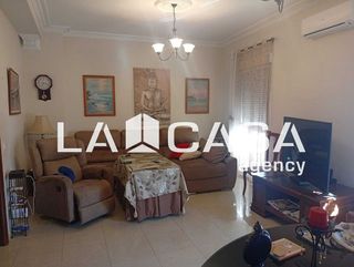 Chalet en venta en Centro - Doña Mercedes en Dos Hermanas