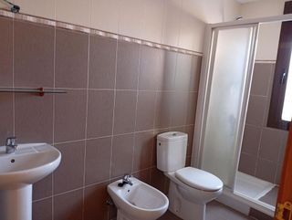 Casa adosada en venta en Nambroca
