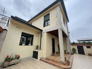 Casa pareada en venta en Castrelos - Sardoma en Vigo