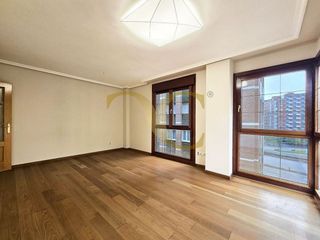 Piso en venta en Centro en Gijón