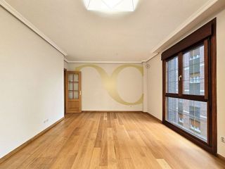 Piso en venta en Centro en Gijón