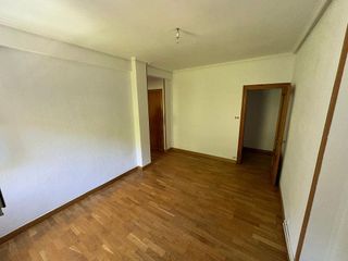 Piso en venta en Plaza España - Villa Pilar - Reyes Católicos - Vadillos en Burgos