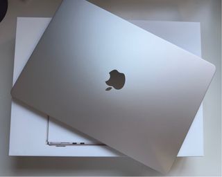 MacBook Air M2 Apple 15” blanco estrella