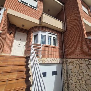 Casa adosada en venta en Trobajo del Camino en San Andrés del Rabanedo