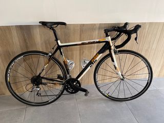 Bicicleta de carretera KTM Carbono