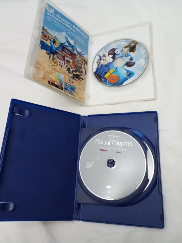 DVDs Rio y Mary Poppins