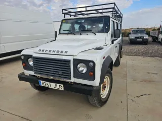 Land Rover Defender 2016