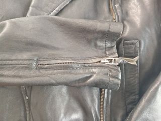 Chaqueta de cuero negra