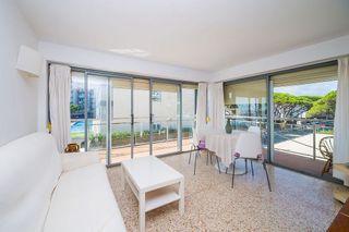 Piso en venta en Platja Llarga en Castell-Platja d´Aro