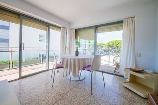 Piso en venta en Platja Llarga en Castell-Platja d´Aro