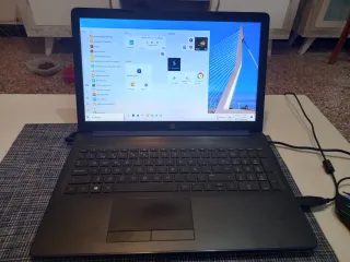 Portátil HP azul 4GB RAM