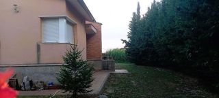 Chalet en venta en Binéfar