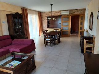 Chalet en venta en Binéfar