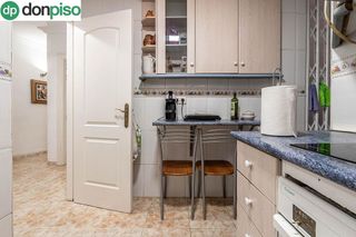Piso en venta en Barrio de Zaidín en Granada