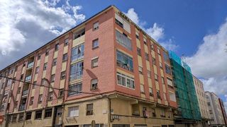 Piso en venta en Inmobiliaria - Barreda en Torrelavega