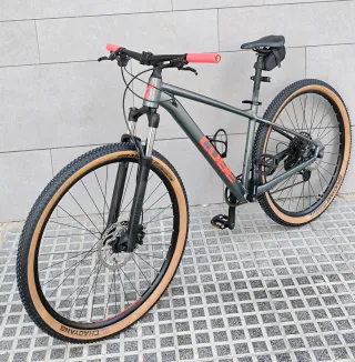 Bicicleta CUBE 29 ( ANALOG )