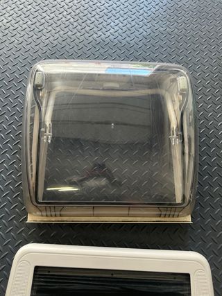 Claraboya Autocaravana Usada