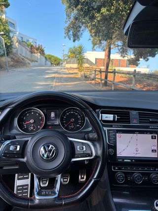 Volkswagen Golf PERFORMANCE TECHO PANO