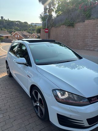 Volkswagen Golf PERFORMANCE TECHO PANO