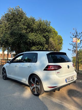 Volkswagen Golf PERFORMANCE TECHO PANO