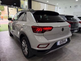 Volkswagen T-Roc 2023 AUTOMATICO