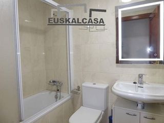 Piso en venta en Masustegui-Monte Caramelo en Bilbao
