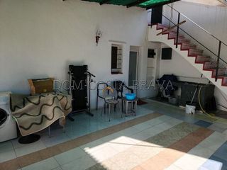 Casa adosada en venta en Olot