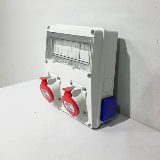 Quadre elèctric / Cuadro Eléctrico SCAME IP44/IP54