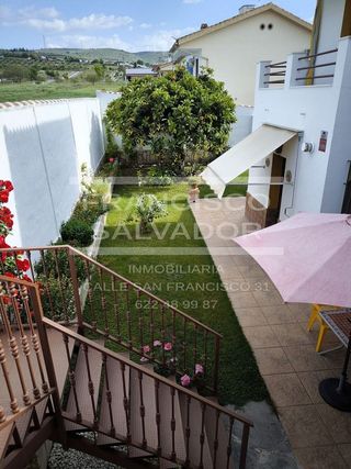 Casa pareada en venta en Lucena